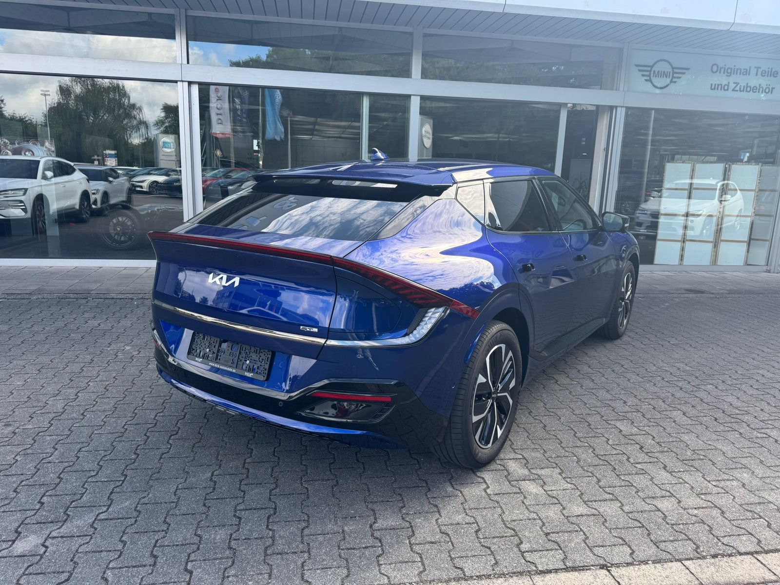 Fahrzeugabbildung Kia EV6 GT-Line 4WD WERKSGA+MEMO+DAB+HEAD+ACC+360°