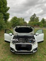 Audi Q2 35 TFSI S tronic sport DSG Panorama  AHK Navi - Audi Q2 von privat