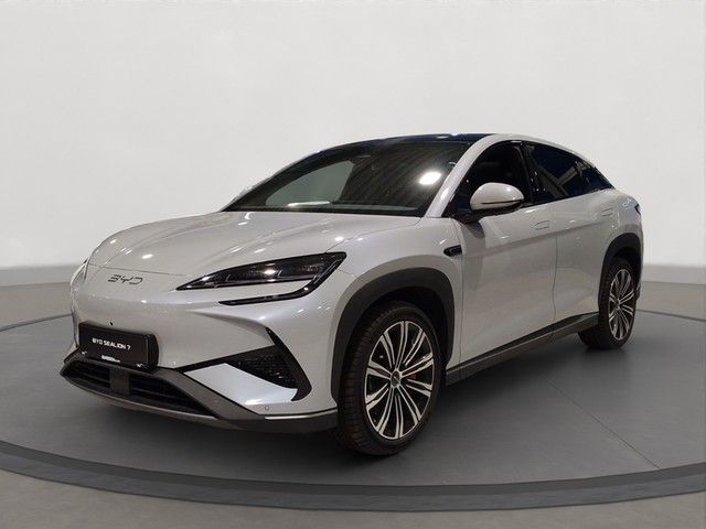 BYD SEALION 7