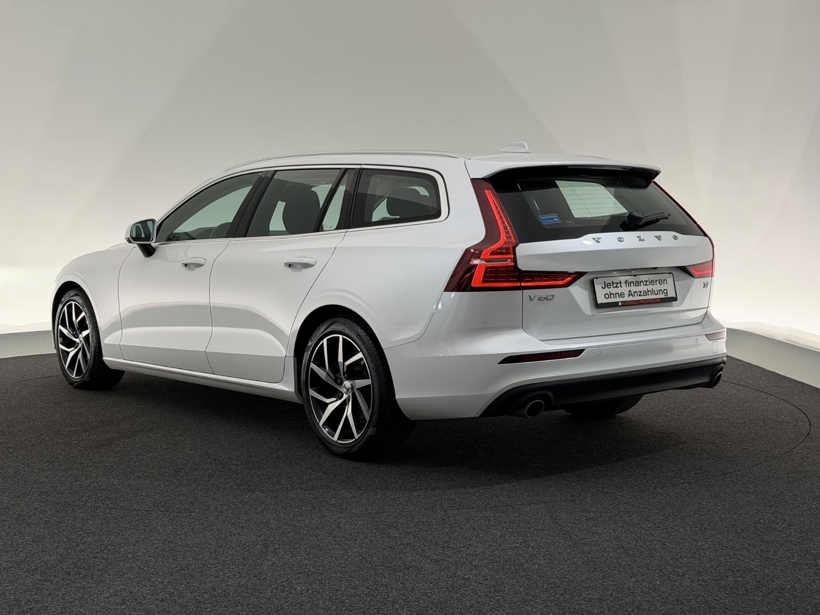 Volvo V60 Kombi*MOMENTUM PRO*LED-R.KAM-TEMPO-SPUR-SHZ