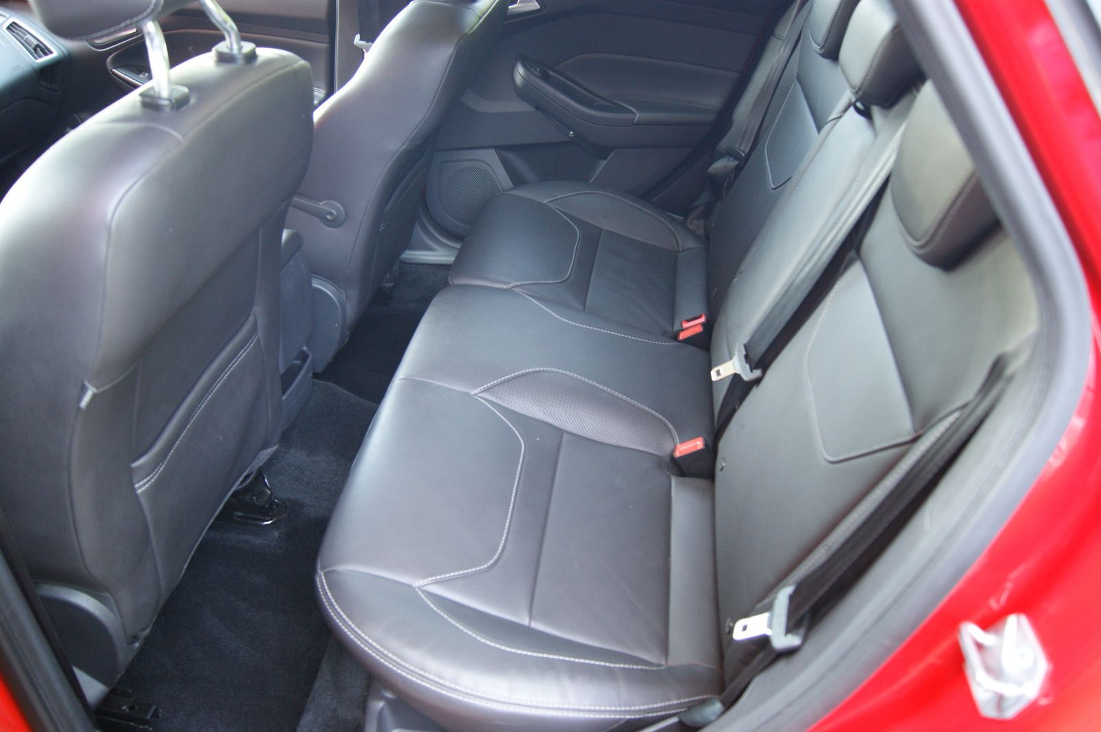 Fahrzeugabbildung Ford Focus Turnier 1.5 Titanium Aut RACEROT ACC STHZG