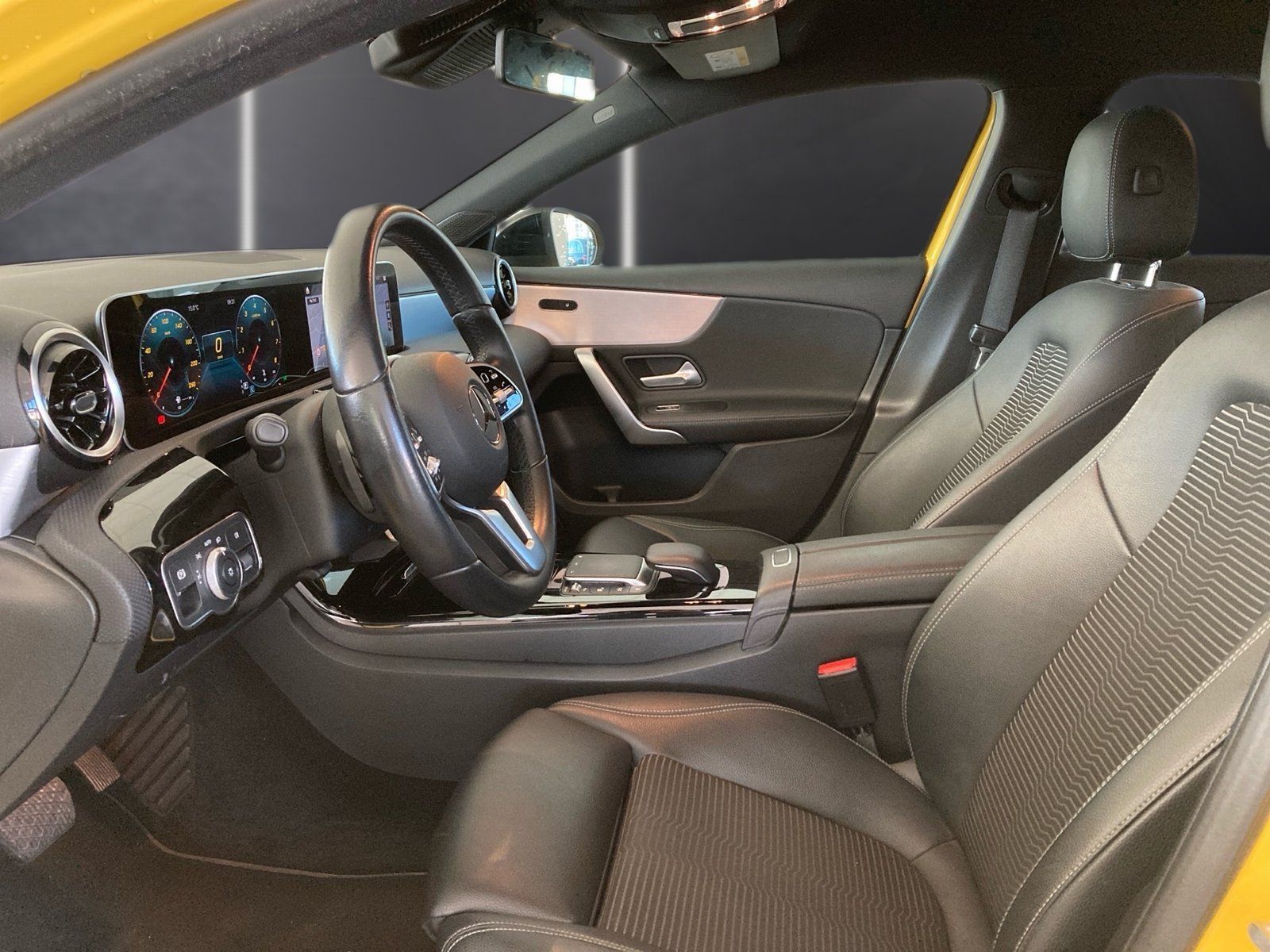 Fahrzeugabbildung Mercedes-Benz A 220 4M Progressive*Standheiz*Distronic*Kamera*
