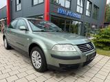 Volkswagen Passat Lim. - gebrauchte VW Passat aus dem Jahr 2001