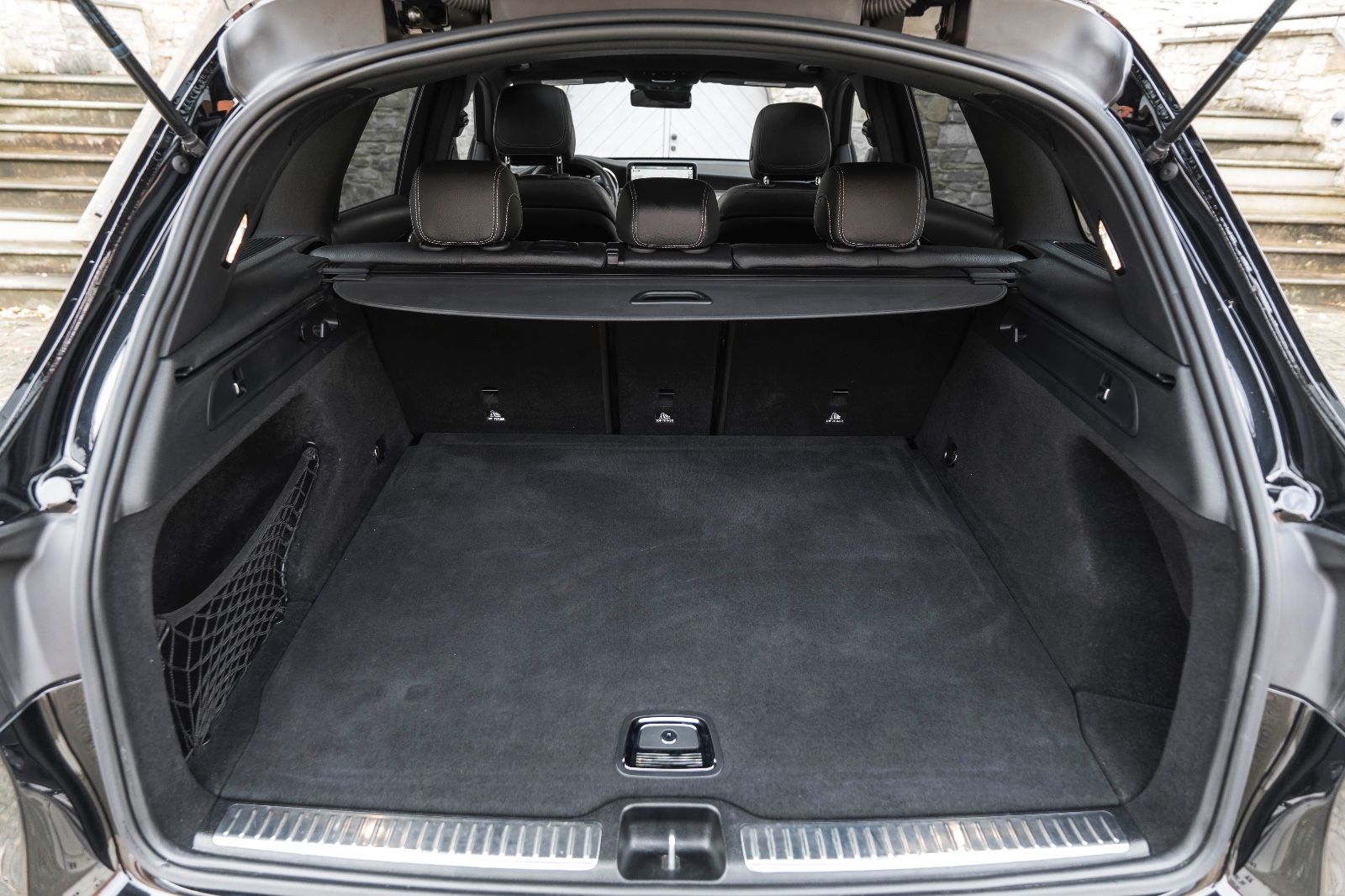 Fahrzeugabbildung Mercedes-Benz GLC 300 4Matic 360° LED TOTW PANO