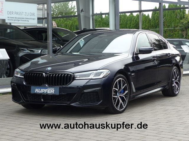 BMW 545 e xDrive M Sportpak ACC Pro°SD*Laser*AHK*19"