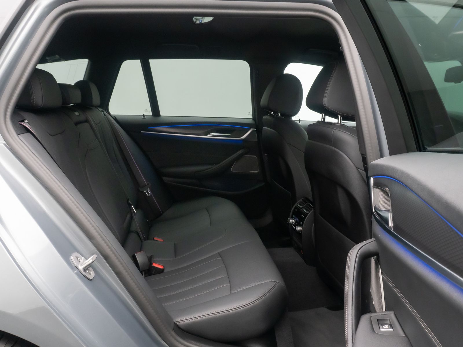 Fahrzeugabbildung BMW 530d M Sport DAB Kamera Laser AHK Komfort Alarm