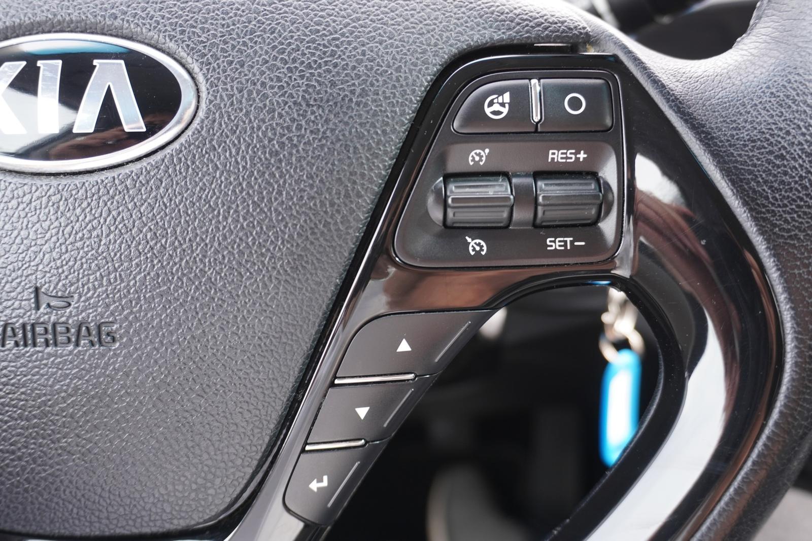 Kia Ceed SW 1.4 Attract Klimaaut. Kamera Sitzheizung