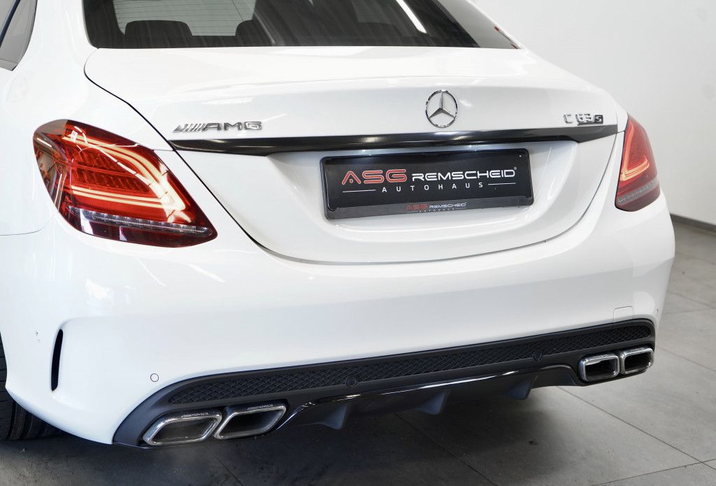 Mercedes Benz C 63 Amg