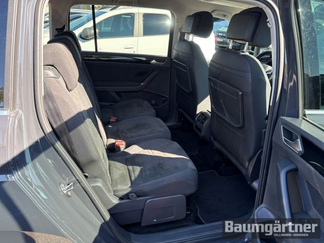 Fahrzeugabbildung Volkswagen Touran Highline 1.5 TSI DSG Kamera/PDC/Sitzh.
