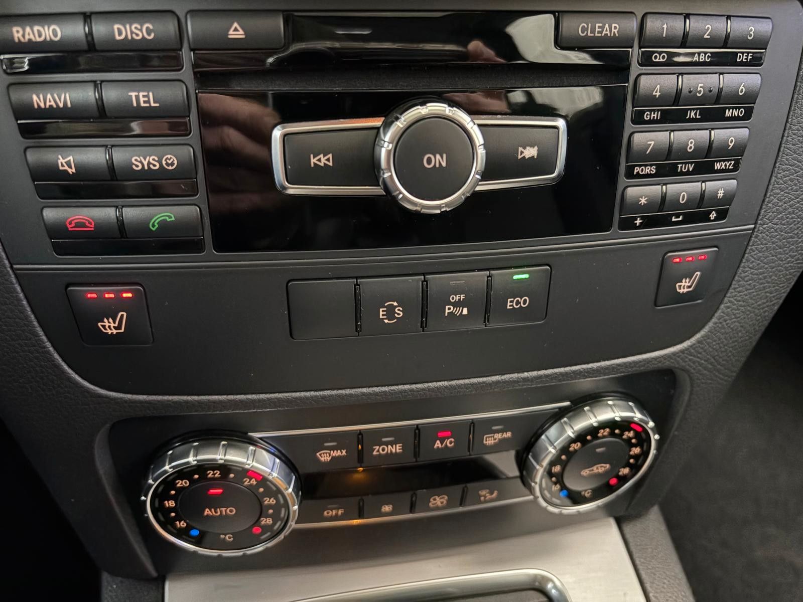 Fahrzeugabbildung Mercedes-Benz GLK 220 GLK GLK 220 CDI,AHK,PANO,LED,AMG