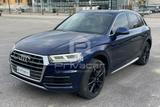 Audi AUDI Q5 35 TDI quattro S tronic Business Sport - Audi Q5 mit Diesel-Antrieb: Kombi