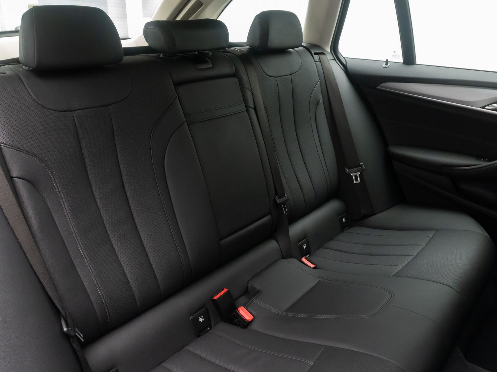 Fahrzeugabbildung BMW 520d Alarm DAB Kamera 4xKlima Parkas Leder Sport