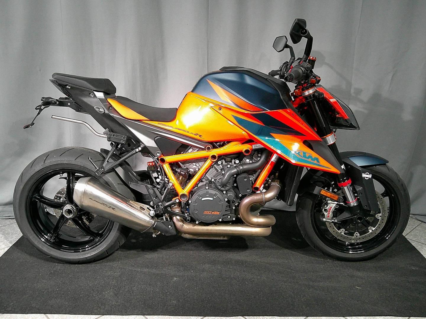 KTM 1290 Super Duke R + Viel Zubehör + QS+ + TrackPa