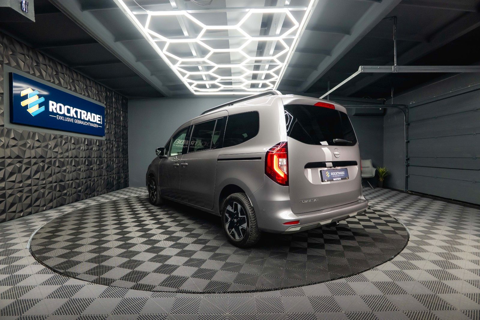 Fahrzeugabbildung Nissan Townstar Kombi L2 Tekna 7 Sitze *LED*Kamera*Navi