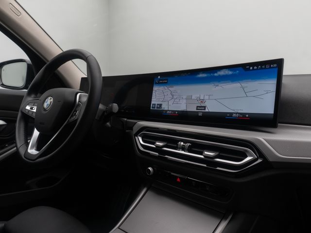 BMW 330, 2022 — 37