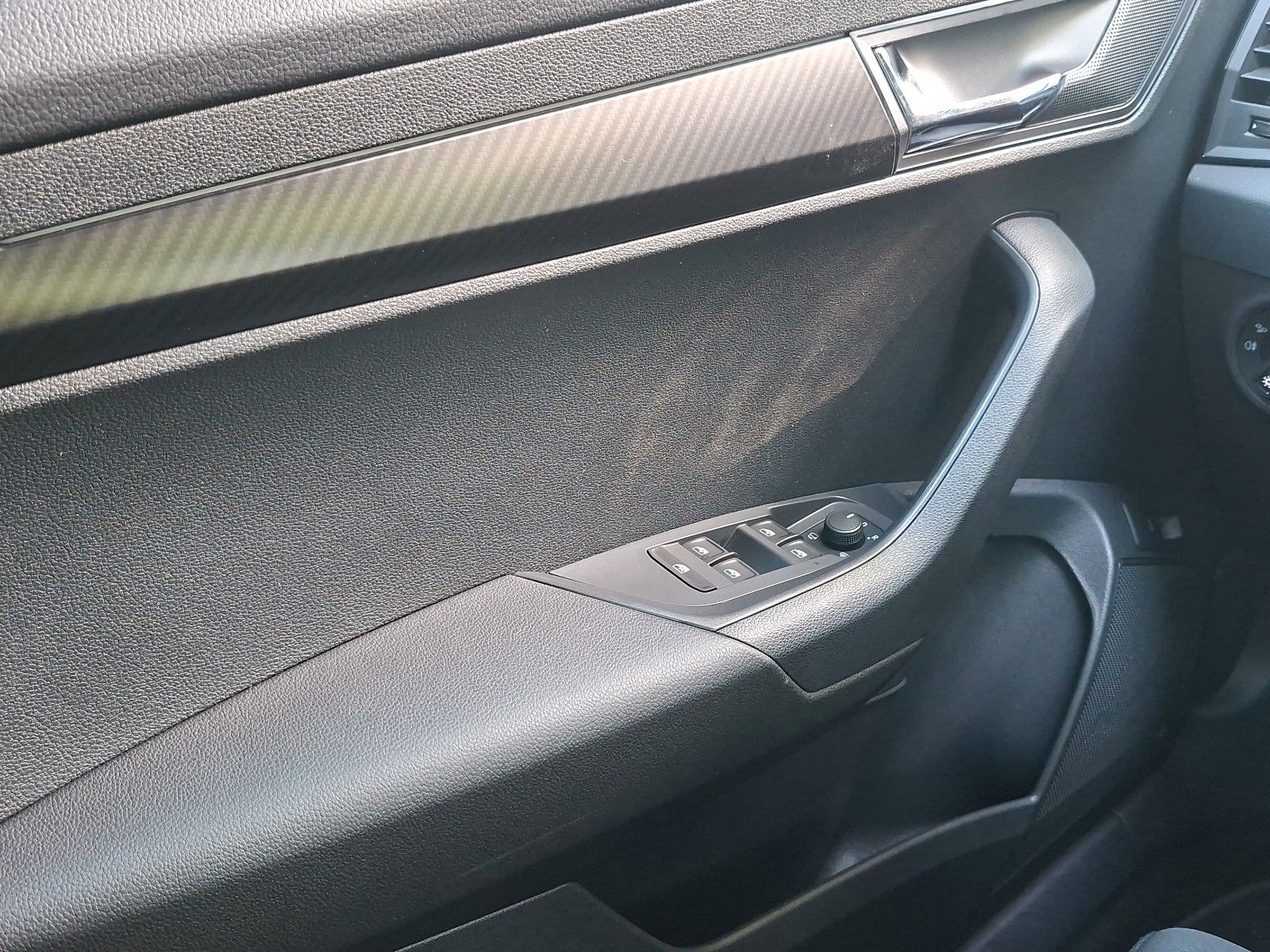 Fahrzeugabbildung SKODA Karoq Sportline*DSG*ViCo*PDC*Kamera*ACC**