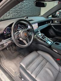 Porsche Panamera - 10