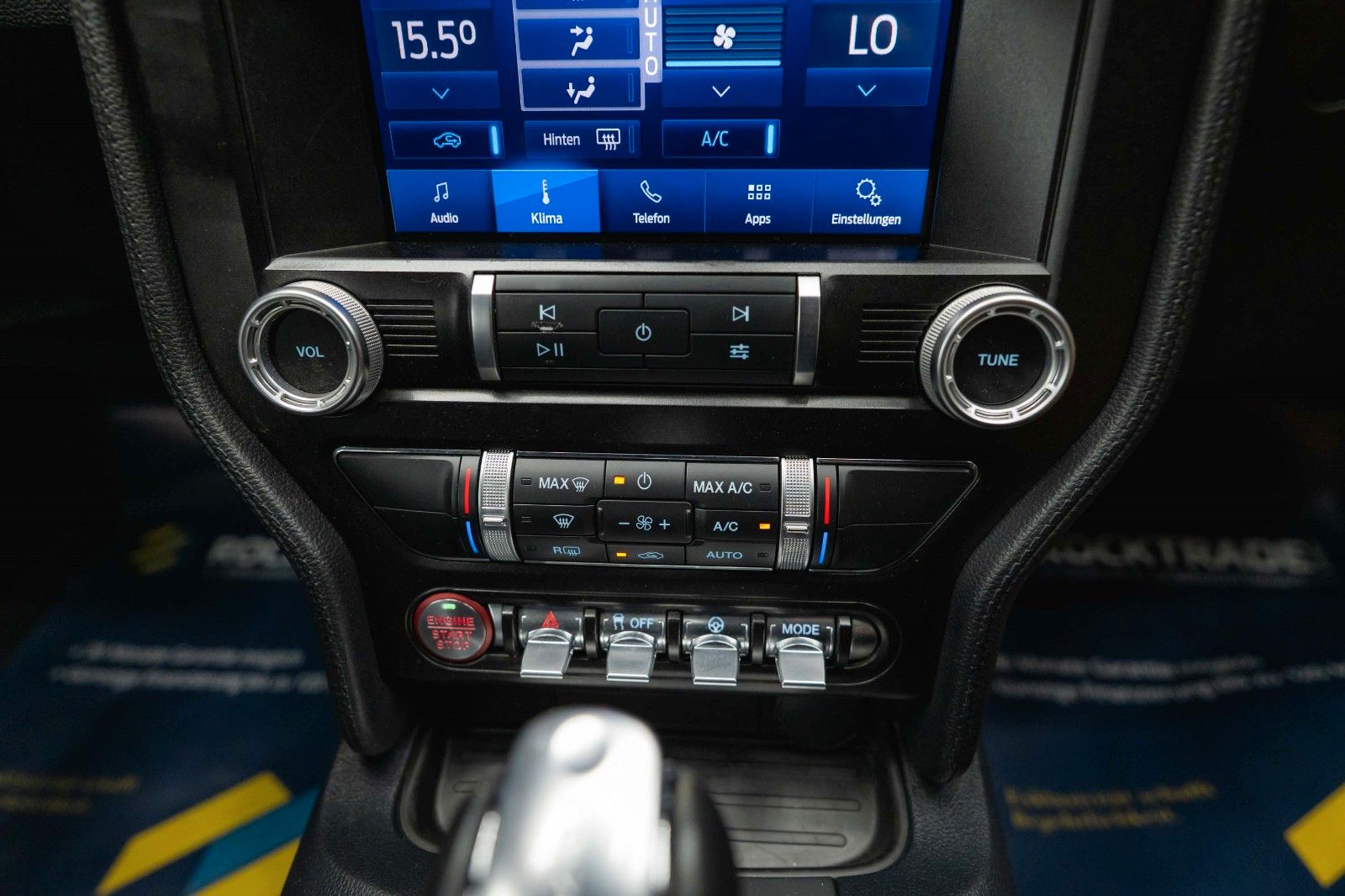 Fahrzeugabbildung Ford Mustang Shelby Coupe GT 350 Package Dark Horse