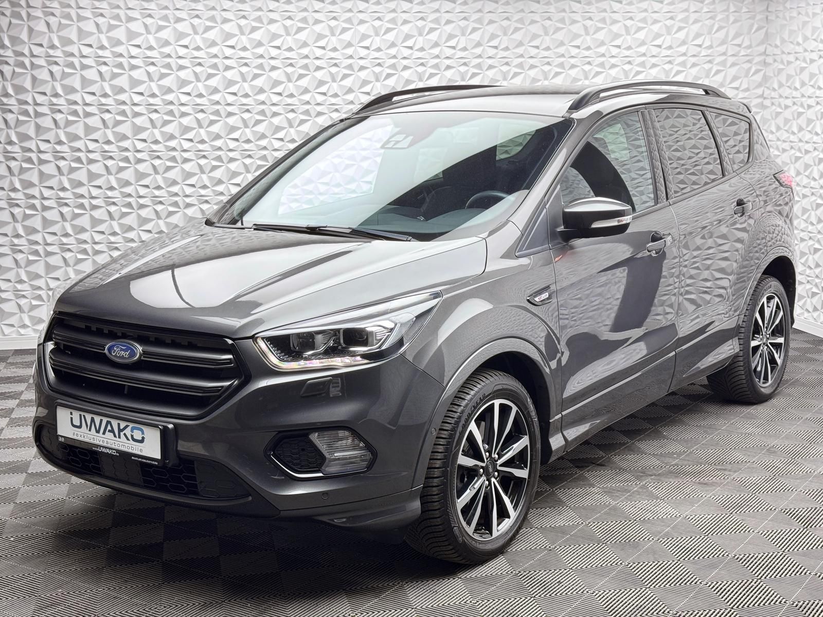 Fahrzeugabbildung Ford 1.5 ST-LINE/4x4/ALLRAD/DSG/KEYLESS/ACC/R-CAM/LED