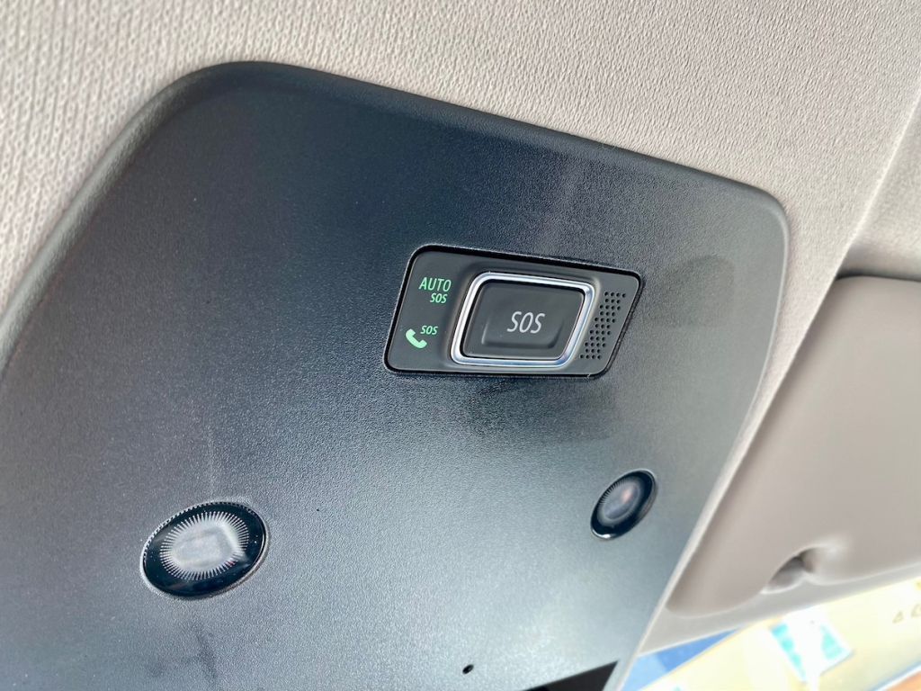 Fahrzeugabbildung Renault Megane E-TECH EV40 AAC SHZ CARPLAY LED KAMERA