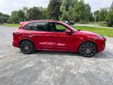 Porsche Cayenne GTS  - Porsche Cayenne: Rot