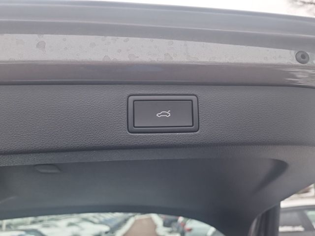 Fahrzeugabbildung SKODA Kamiq 1.5 TSI DSG Tour NAVI ACC CLIMA PLA MATRIX