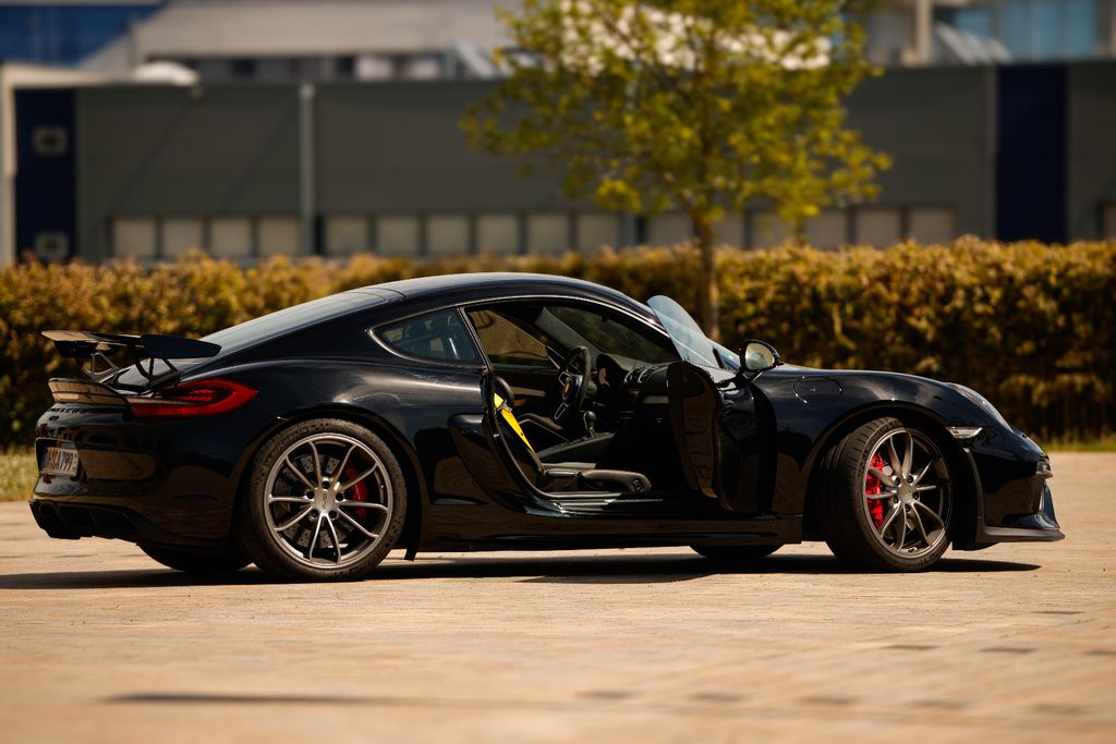 Porsche Cayman