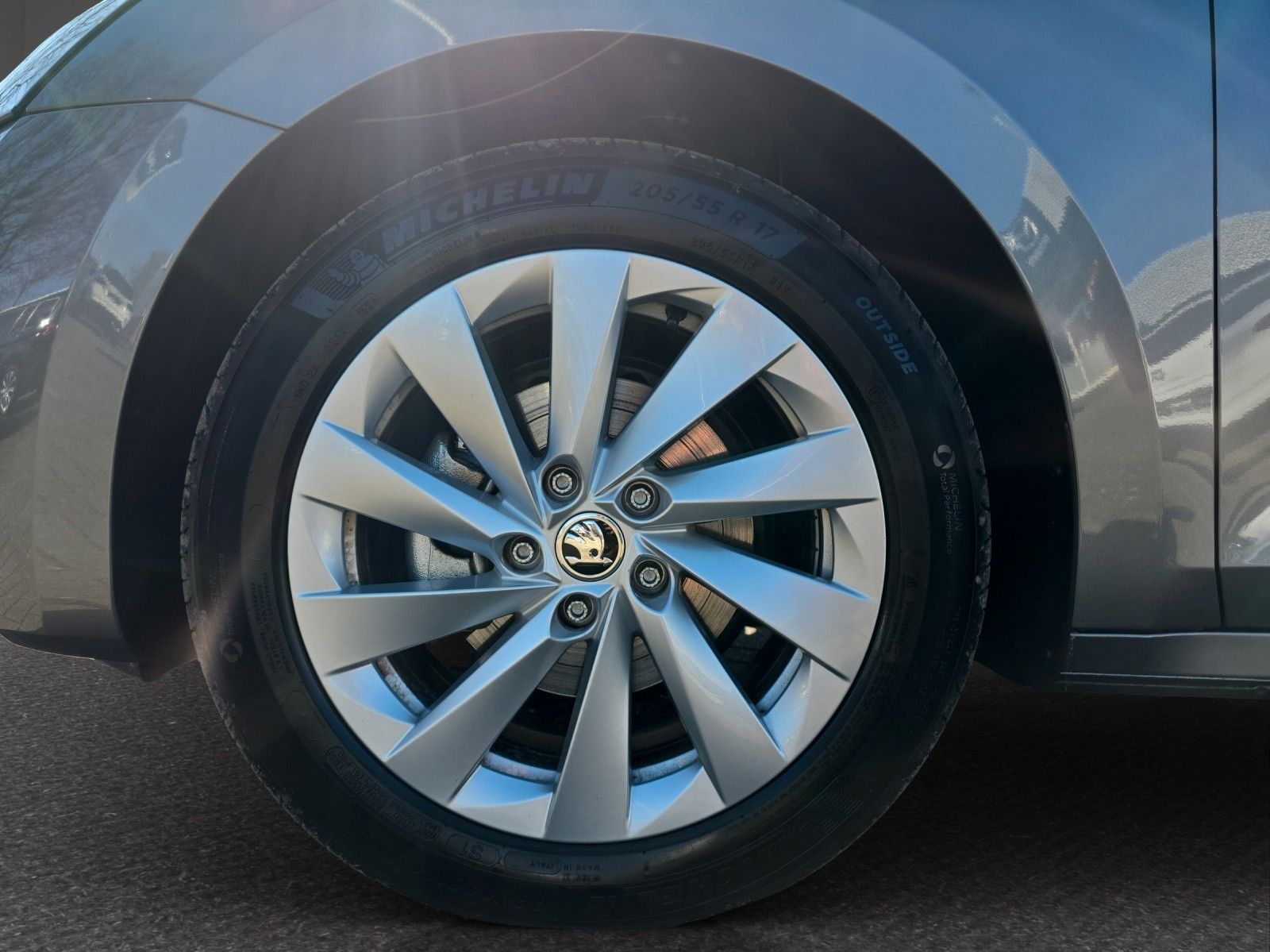 Fahrzeugabbildung SKODA Octavia 1.5 TSI DSG Selection AHK/LED/ACC/SHZ/AP