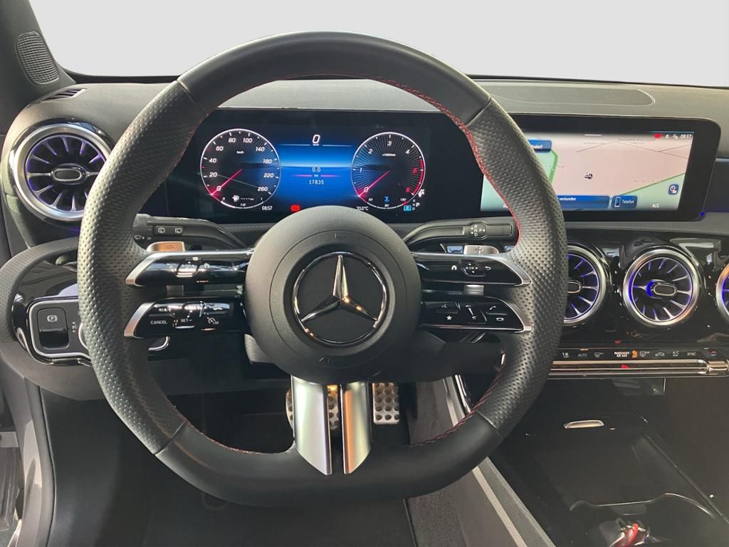 Fahrzeugabbildung Mercedes-Benz A 200 d AMG Line*Kamera*KEYLESS-GO*LED
