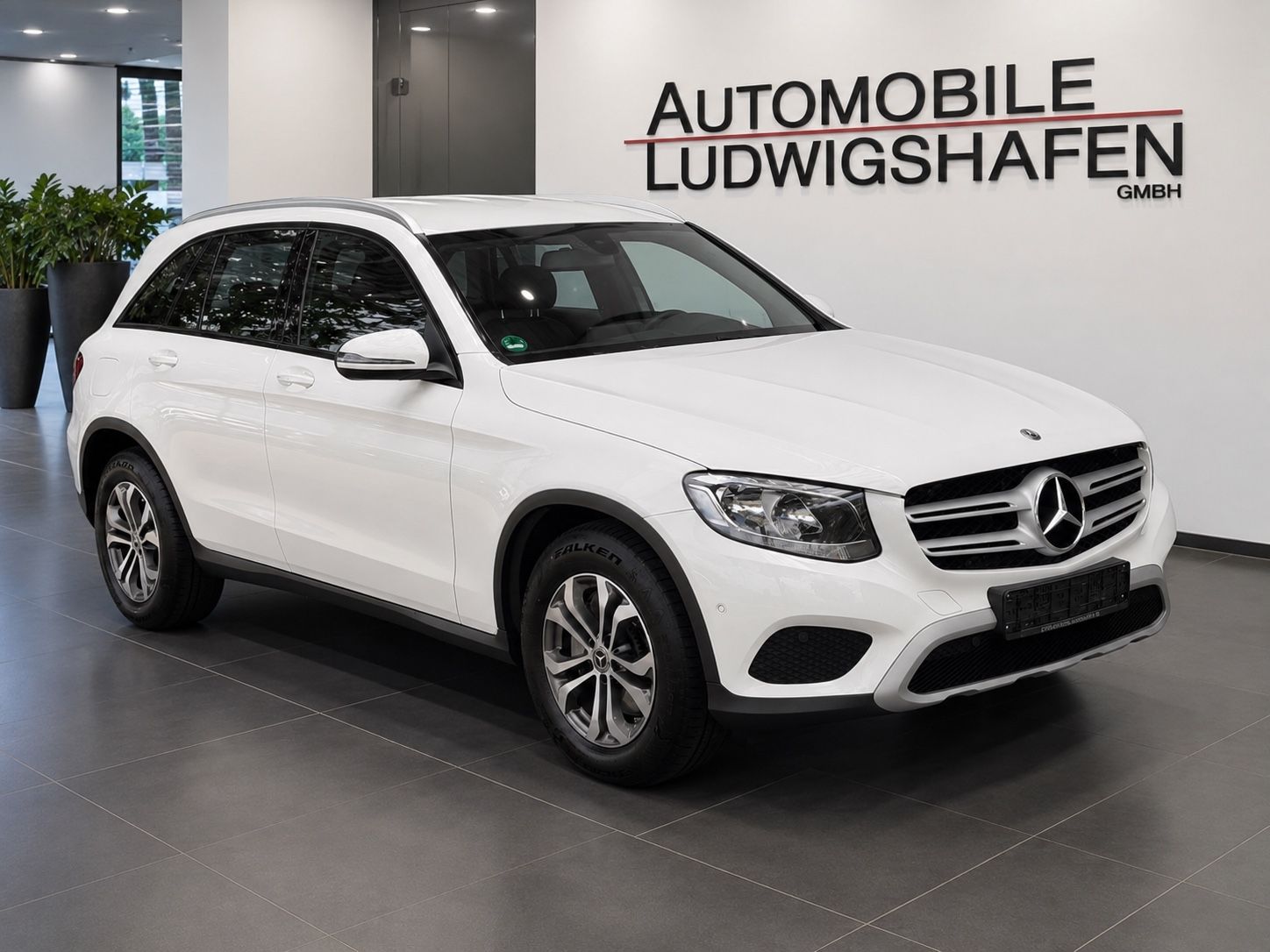 Mercedes Mercedes-Benz GLC 220 d 4Matic/LED/Navi/Automatik/