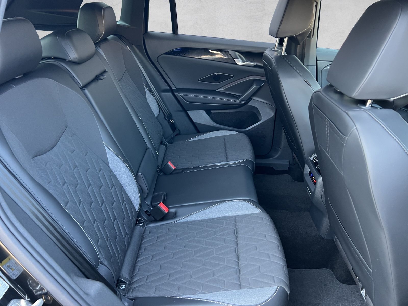 Tiguan Goal 2.0 TDI DSG AHK*ACC*LED*Navi*App Con