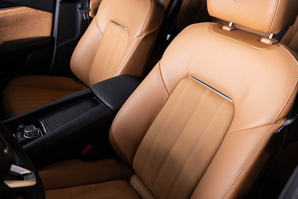 Fahrzeugabbildung Mazda 6 Kombi 2.5i 194PS A/T 20THANNIVERSARY SUNR