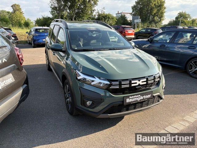 Fahrzeugabbildung Dacia Jogger Expression Hybrid 140 PDC/Winter-P/Deutsc - mit KI generiert/bearbeitet