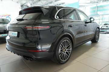Porsche Cayenne - 5