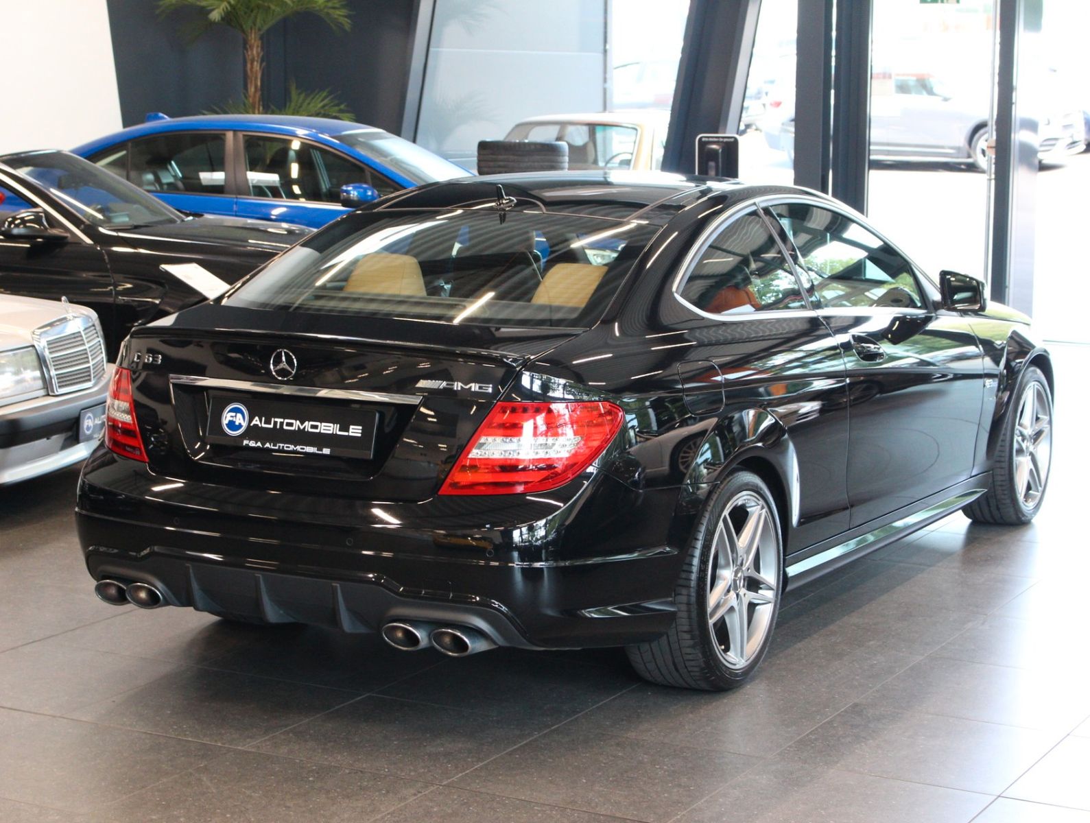 Fahrzeugabbildung Mercedes-Benz C 63 AMG Coupé *1.Hand*MB Scheckheft*Pano*MWST