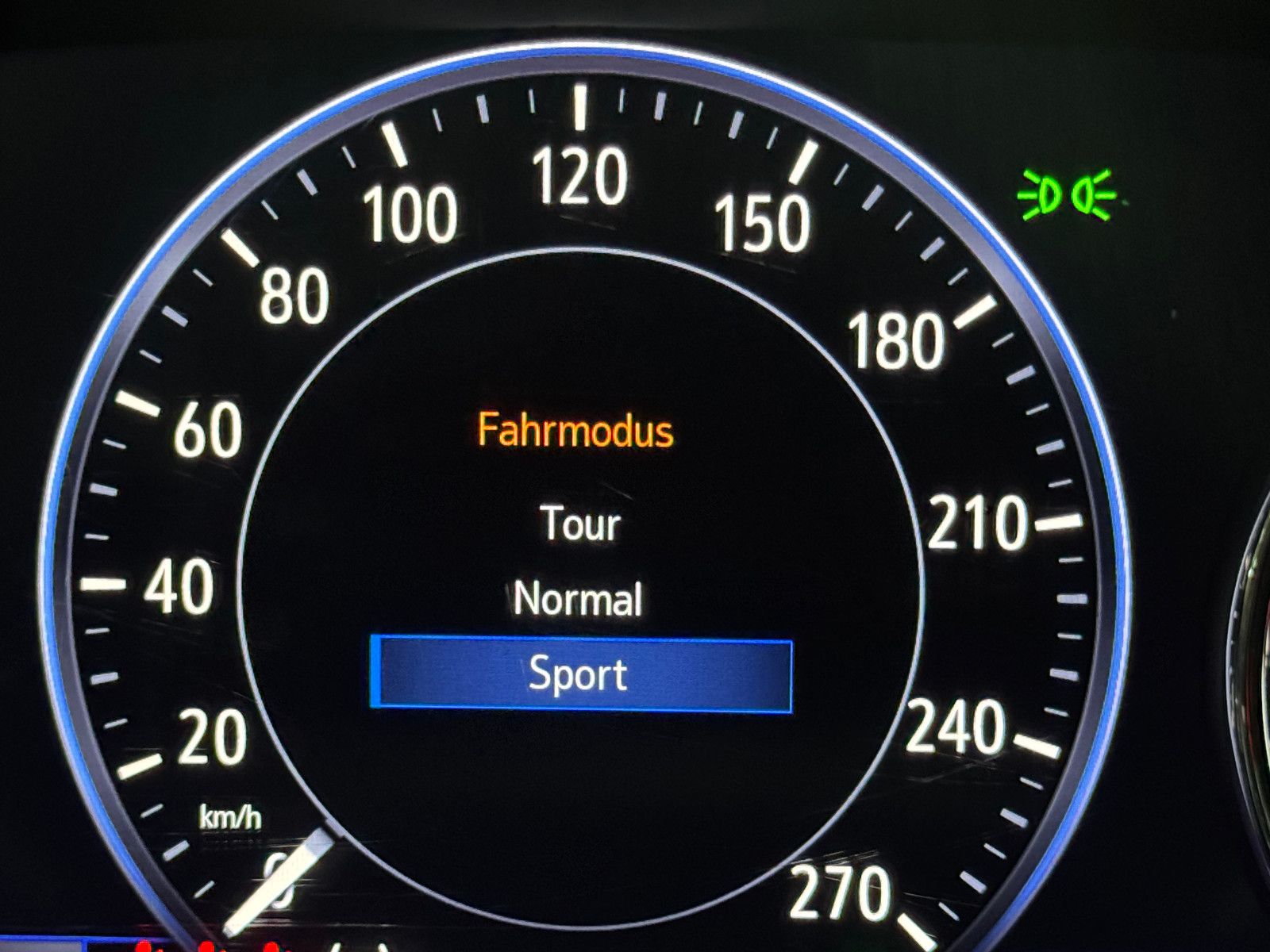 Fahrzeugabbildung Opel Insignia B Sports Tourer GSi 4X4 OPC PERFORMANCE