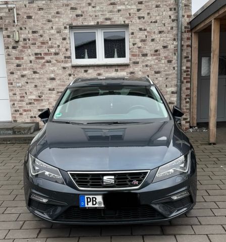 SEAT Leon ST 2.0 TSI 140kW FR DSG FR Panorama SHZ LED