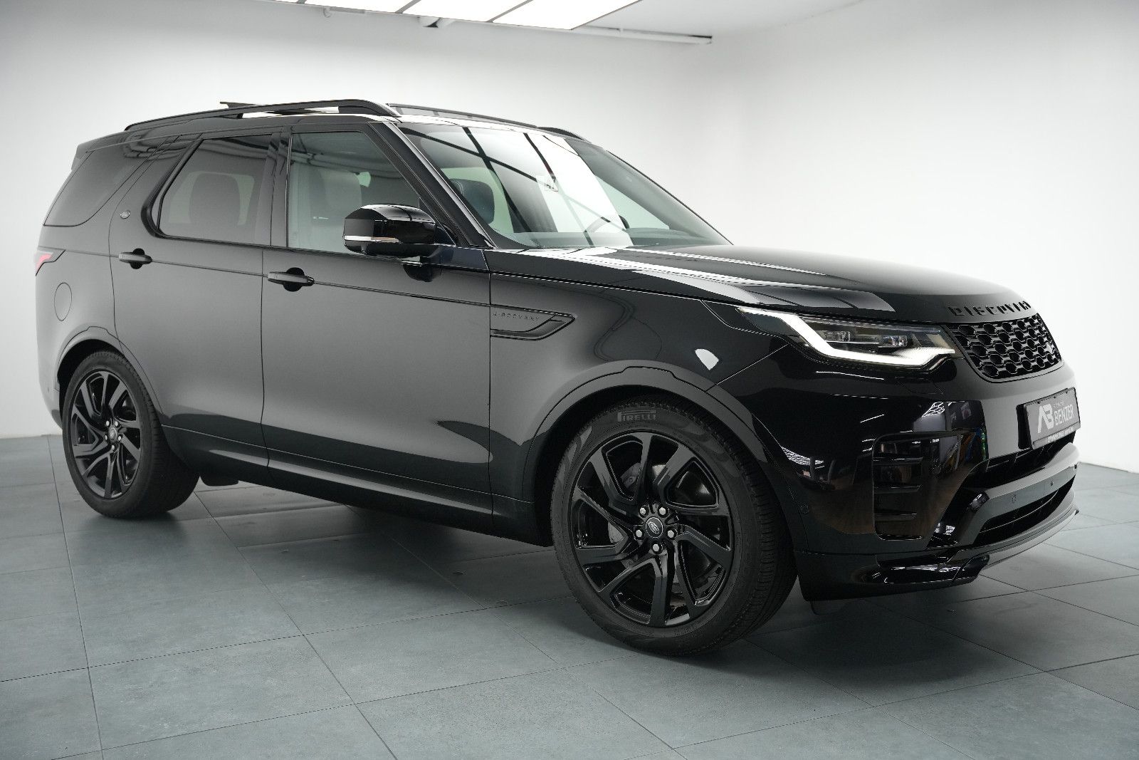 Fahrzeugabbildung Land Rover Discovery R-Dynamic AWD/7-SITZER/360'°Cam/AHK