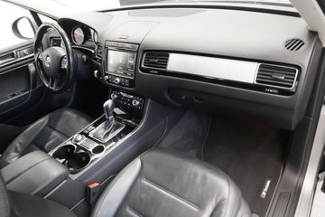 Volkswagen Touareg - 11