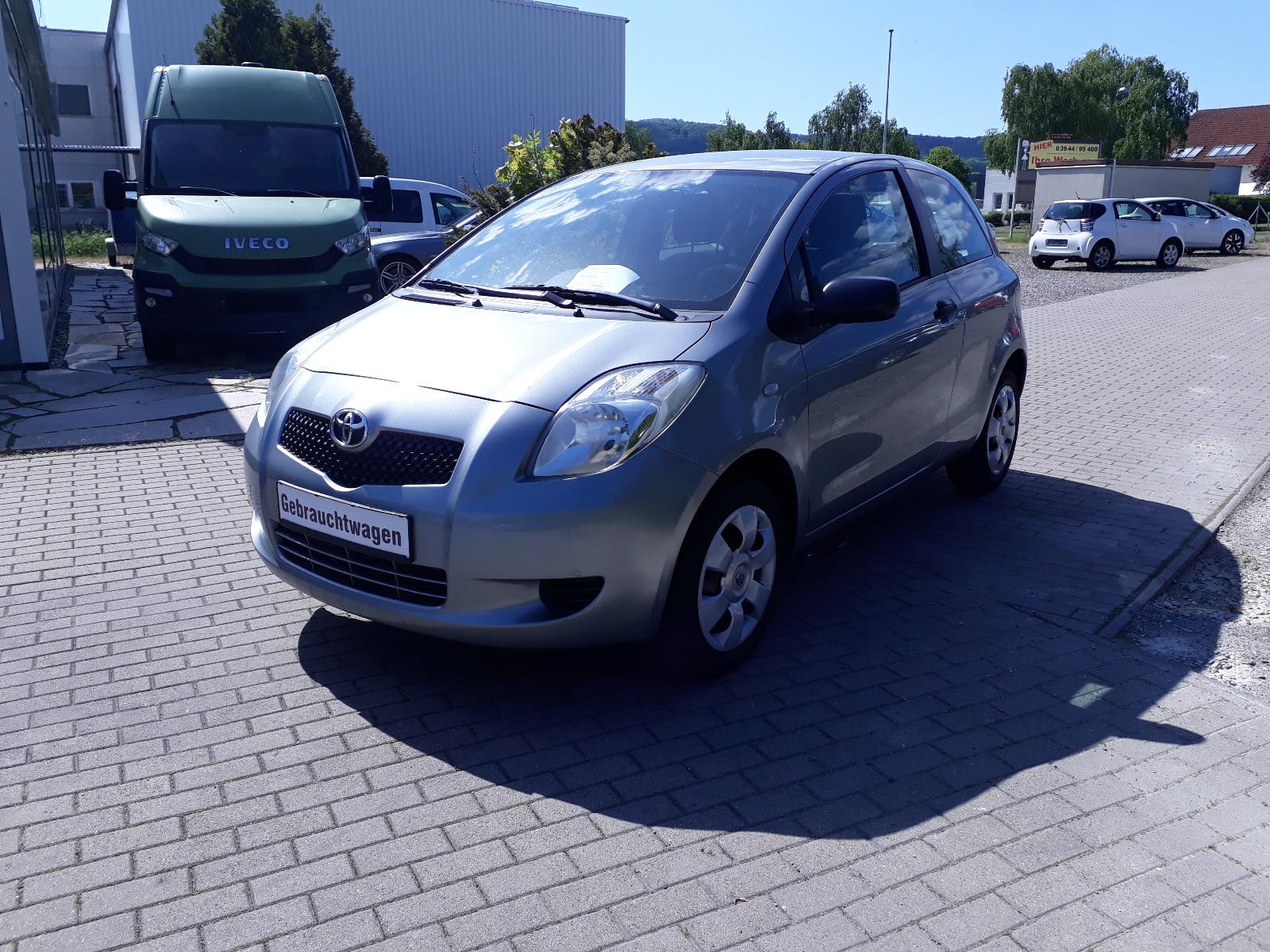 Toyota Yaris Cool