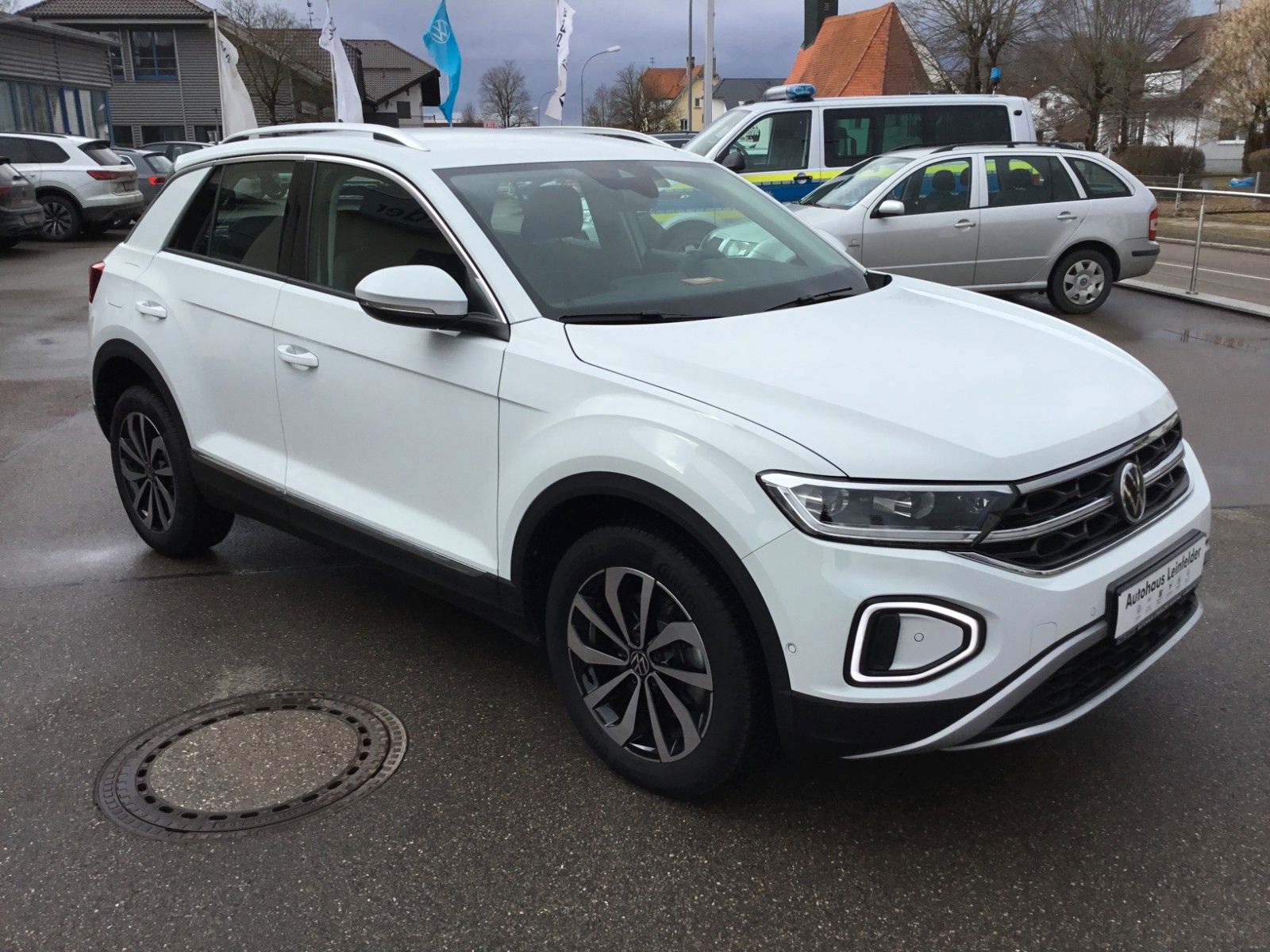 Fahrzeugabbildung Volkswagen T-Roc 2.0 TDI DSG Style+LED+AHK+ACC+Kamera