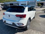 Volkswagen T-Roc GOAL 2.0 TDI DSG AHK KAMERA LED - Volkswagen T-Roc: mit Navigationssystem