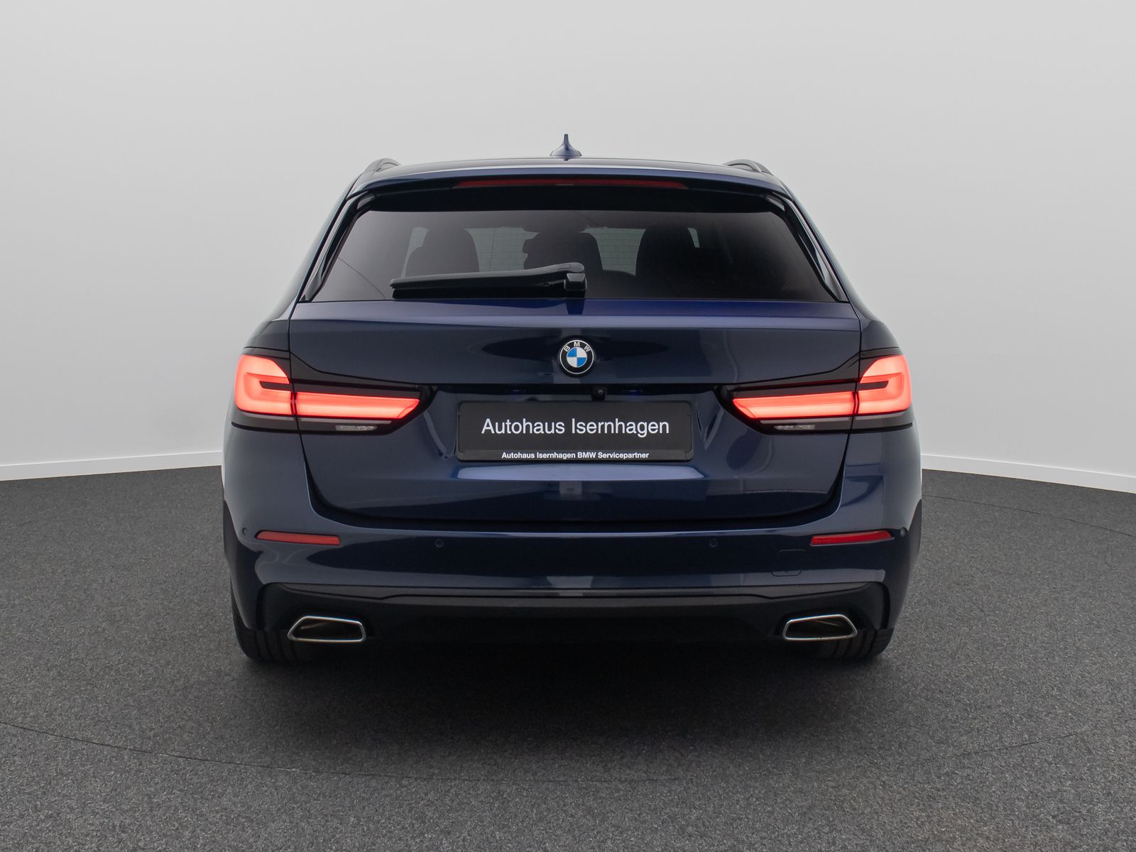 Fahrzeugabbildung BMW 520d xD DAB Kamera HUD Laser H/K Leder Komfort
