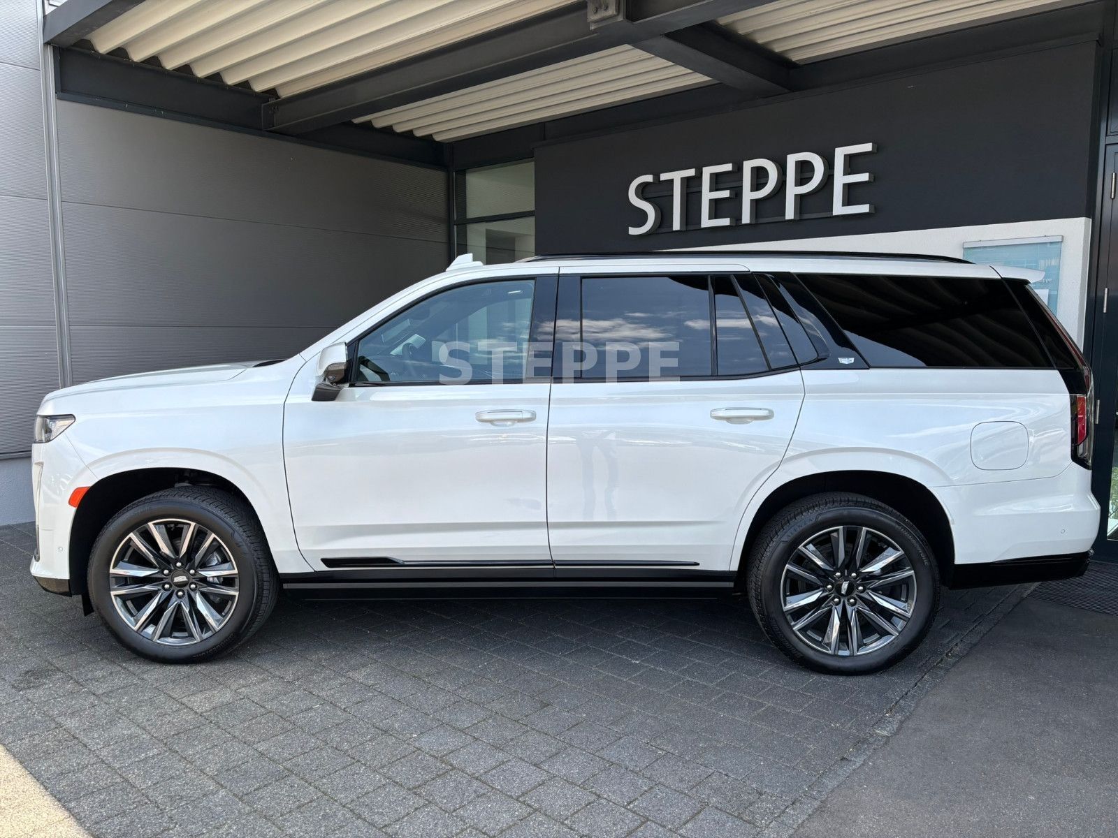 Cadillac Escalade 6.2 V8 Sport Platinum EU-Navi Luftfed.