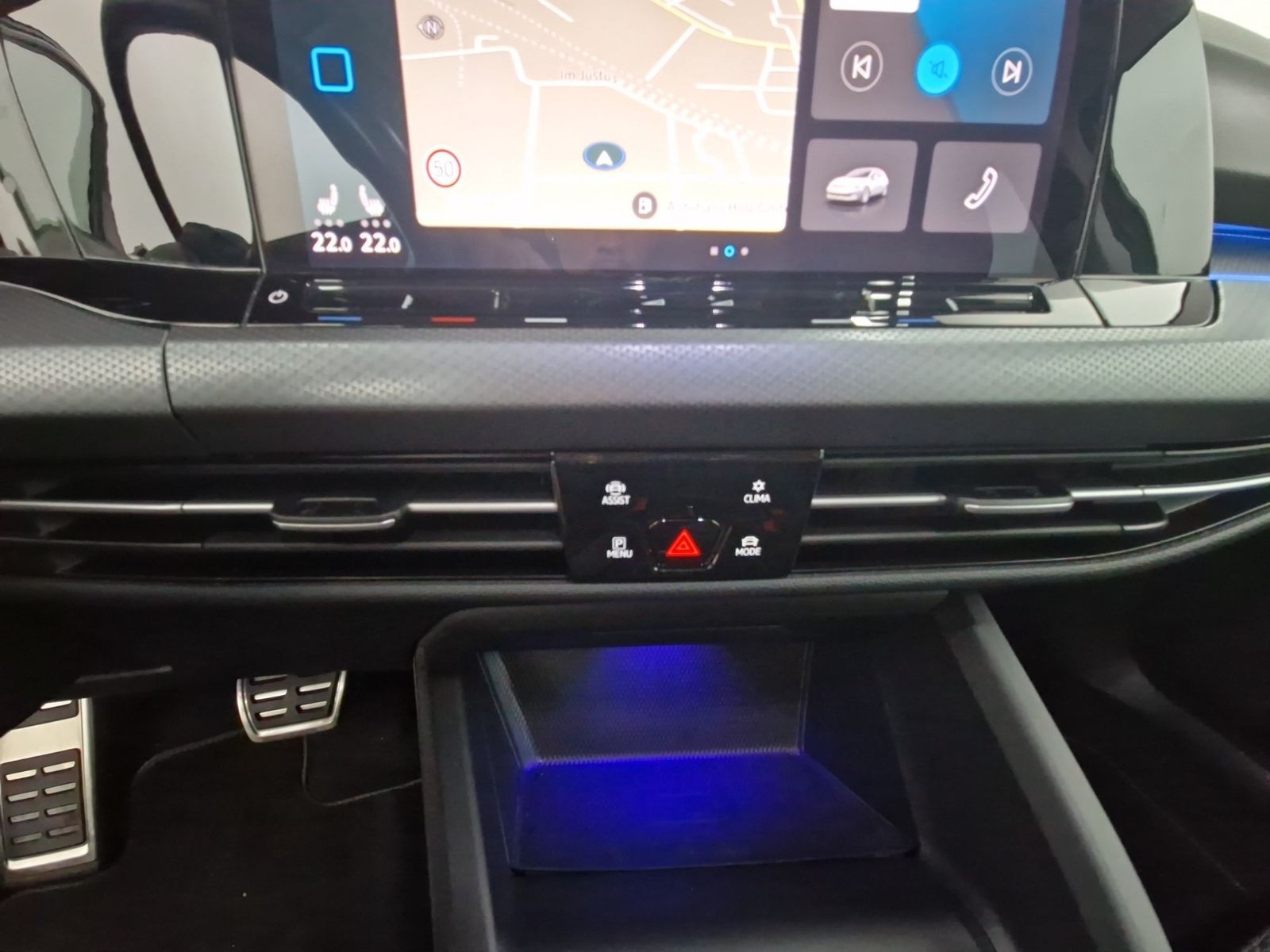 VW Golf VIII 2.0 TDI Active Automatik – Bild 18