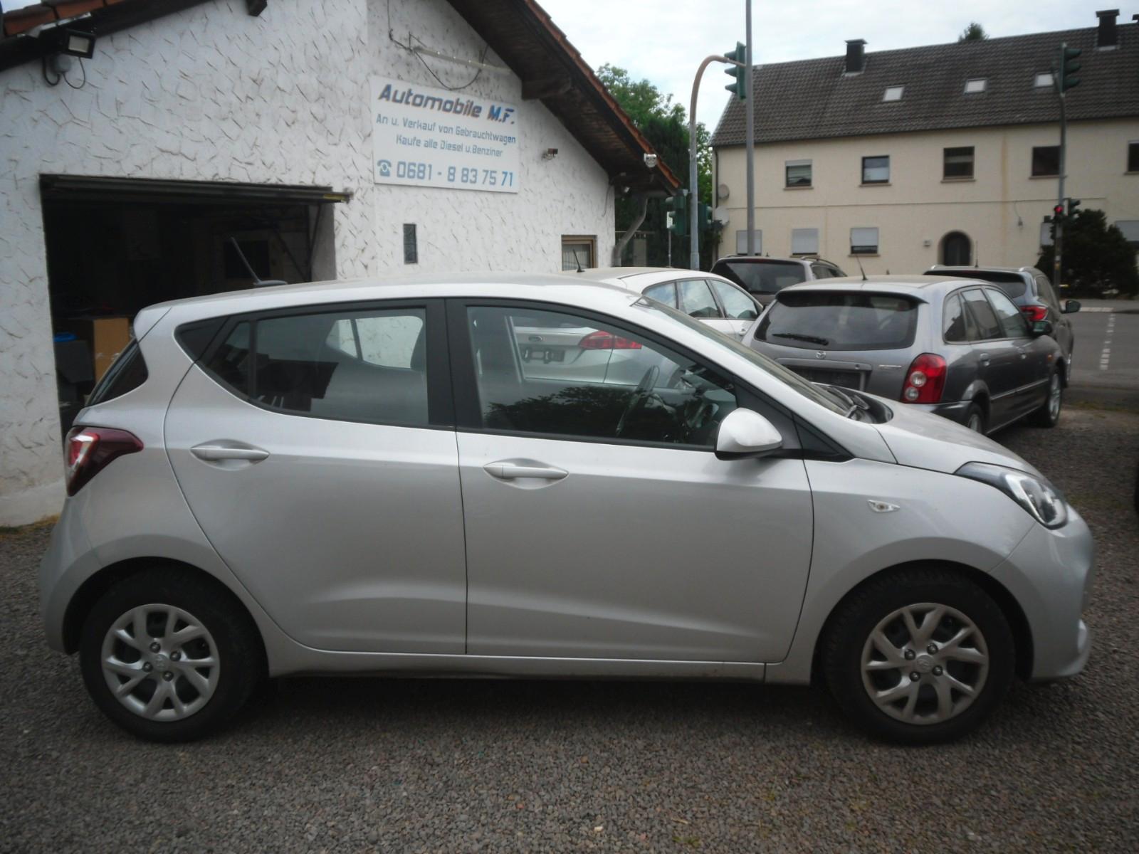 Hyundai i10 Trend  69PS 1. Hand 29000KM SHZ  5 Türig Eu6