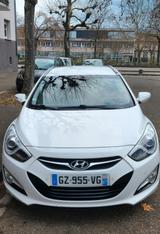 Hyundai i40 cw 1.6 GDI Comfort Comfort - Hyundai i40 mit Benzin-Antrieb: Kombi, 1.6