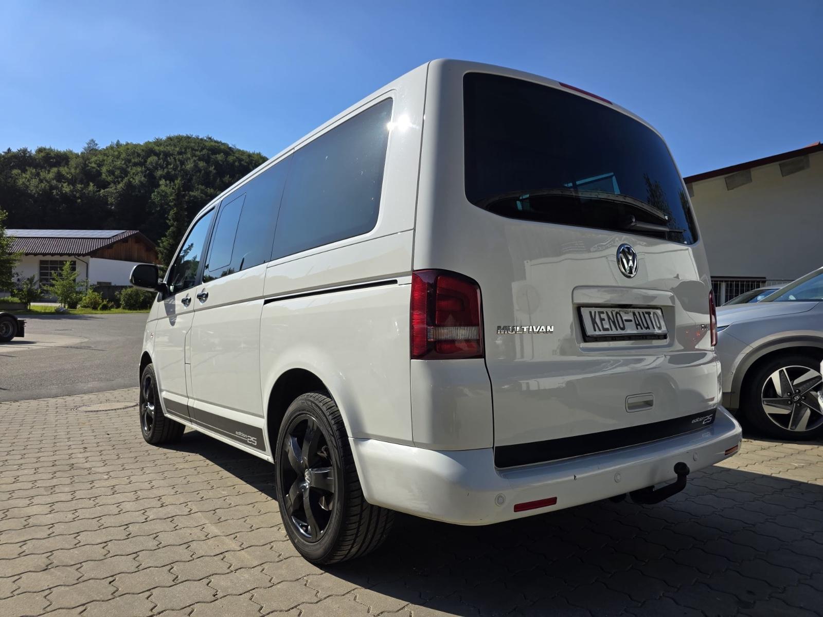 Volkswagen T5 Transporter Bus Multivan Edition 25