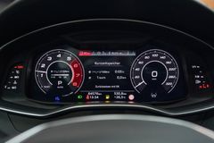 AUDI RS6 Avant*HU*PANO*MATRIX*AHK*SH*KERAMIK*360*B&O*