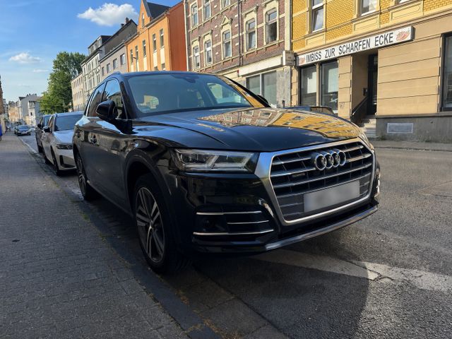AUDI Q5 45 TFSI S tronic quattro sport sport